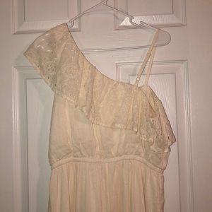 Off the shoulder sleeveless dress